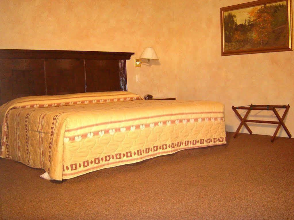 Hotel Go Inn Монклова Экстерьер фото